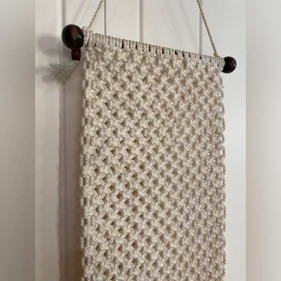 Macrame wall hanging - Picture 2 of 3